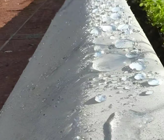 墨脱硅烷浸渍涂料在混凝土保护中的应用